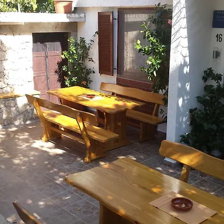 Apartment Golubica 2 Marina Exterior photo