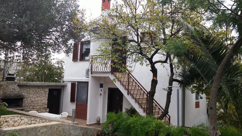 Apartment Golubica 2 *