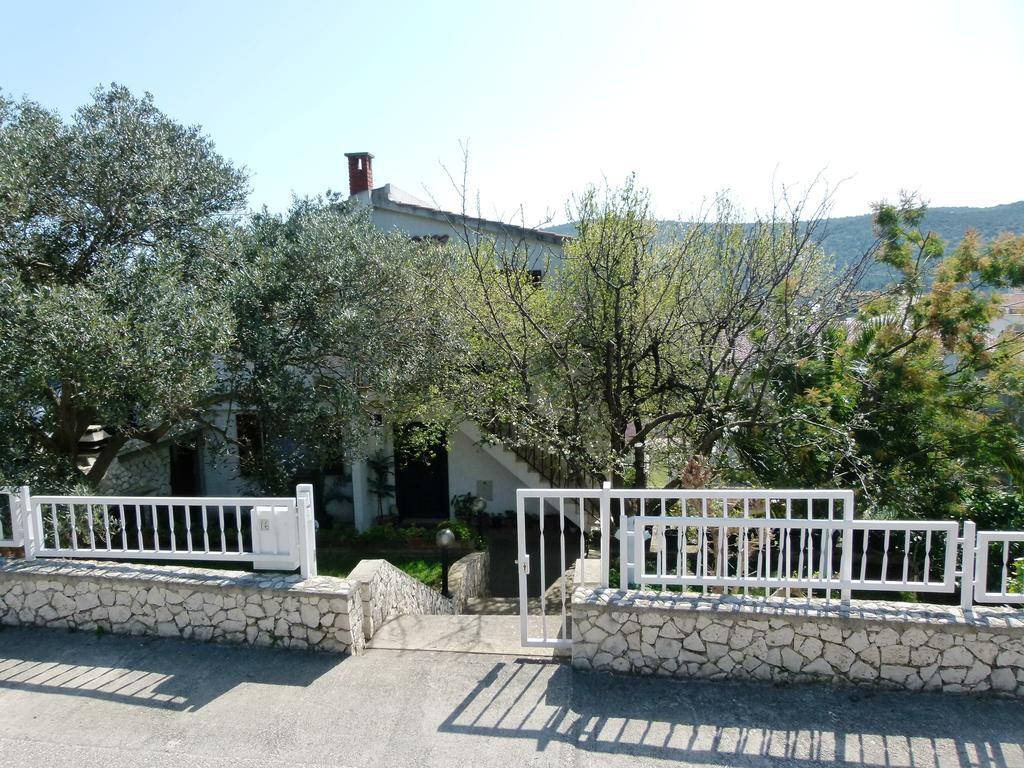 Golubica 2 * Marina