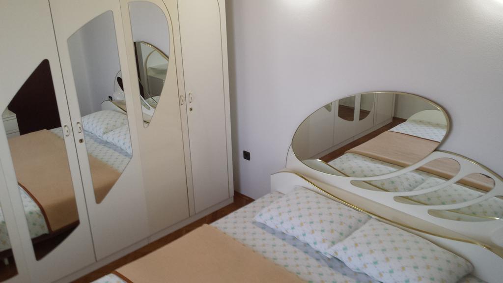Apartment Golubica 2 *