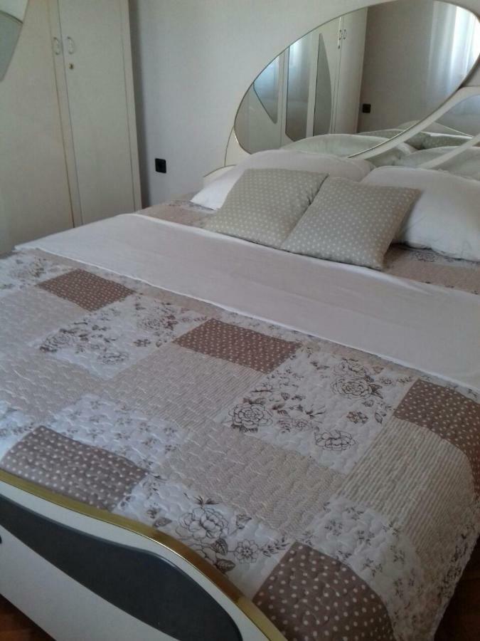 Apartment Golubica 2 *